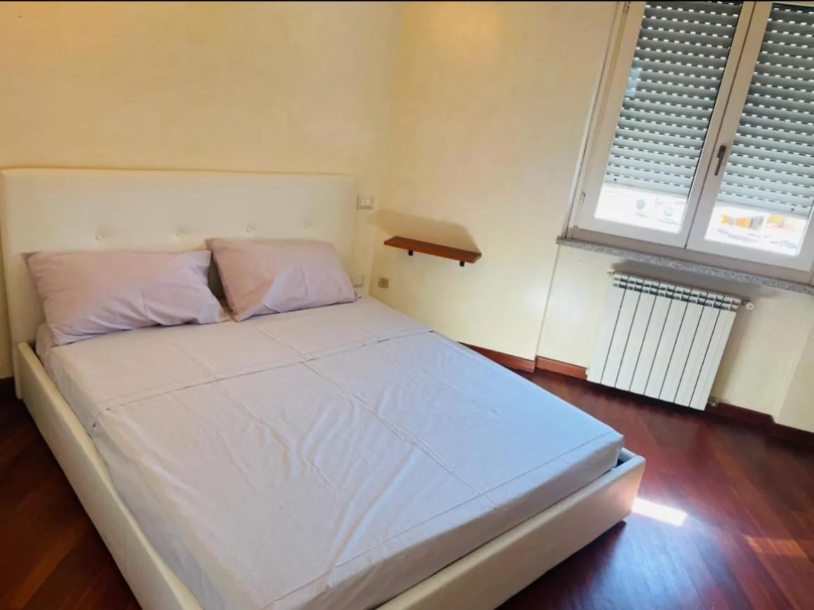 Sunny Rooftop Loft With Gorgeous Views Of オルビア 0*,  イタリア